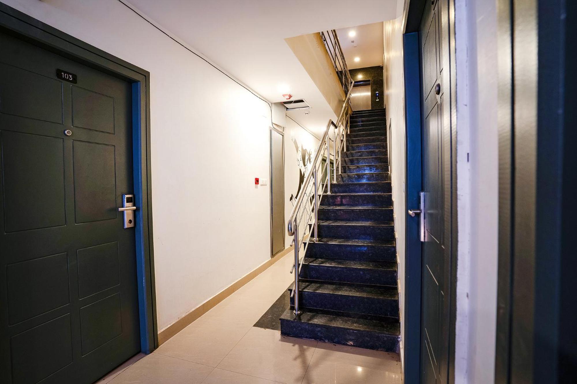 Fabhotel Royal Sterling- Manyata Tech Park Bangalore Exterior photo